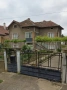 Продавам къща гр. Кнежа на два етажа, снимка 1