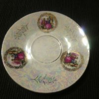 Красива ретро чинийка, снимка 1 - Антикварни и старинни предмети - 35428353