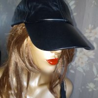 Нова черна кожена шапка с козирка и регулация , снимка 1 - Шапки - 36820522