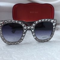 Gucci дамски слънчеви очила с камъни тип котка, снимка 8 - Слънчеви и диоптрични очила - 31091382