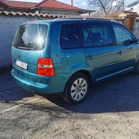 VW Touran 2.0 TDI, снимка 2 - Автомобили и джипове - 44434030