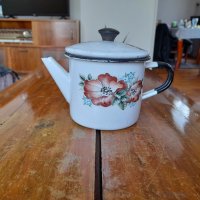 Стар емайлиран чайник #44, снимка 1 - Антикварни и старинни предмети - 37733882