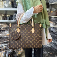 Кафява чанта Louis Vuitton кодVL-Z39, снимка 1 - Чанти - 44759430