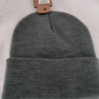 нова зимна шапка , снимка 1 - Шапки - 38424244