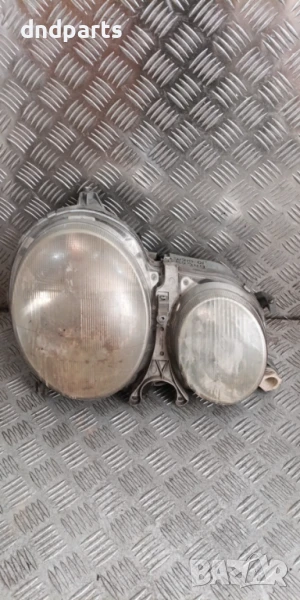 Десен фар Mercedes E-Class W210 2001г.	, снимка 1