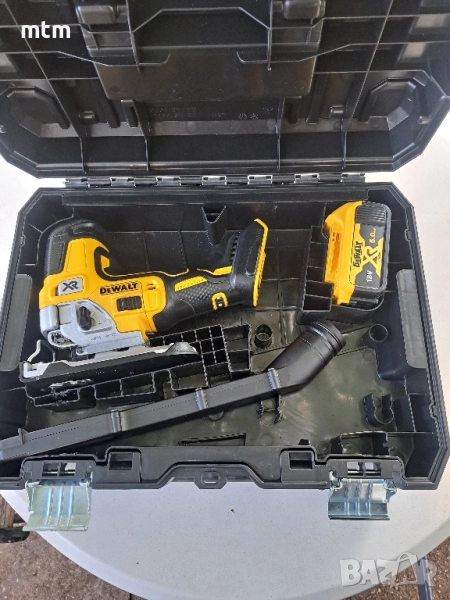 акумулаторен прободен трион , снимка 1