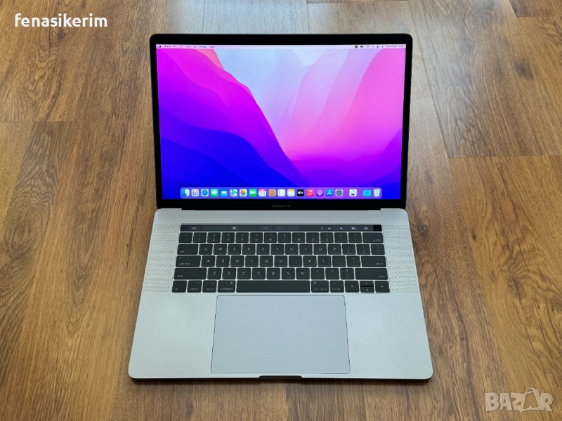 15.4' Core i7 Apple MacBook Pro Mid 2017 TouchBar 16GB RAM/1000GB SSD/Radeon Pro 560 4GB/Бат 6ч, снимка 1