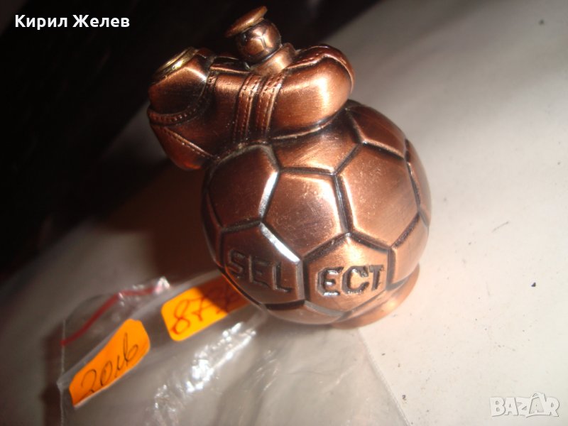 МЕТАЛНА ФУТБОЛНА ЗАПАЛКА ФУТБОЛНА ТОПКА ОБУВКА за КОЛЕКЦИЯ или ПОДАРЪК ТЕМАТИЧНА СПОРТНА ГАЗОВА 8736, снимка 1