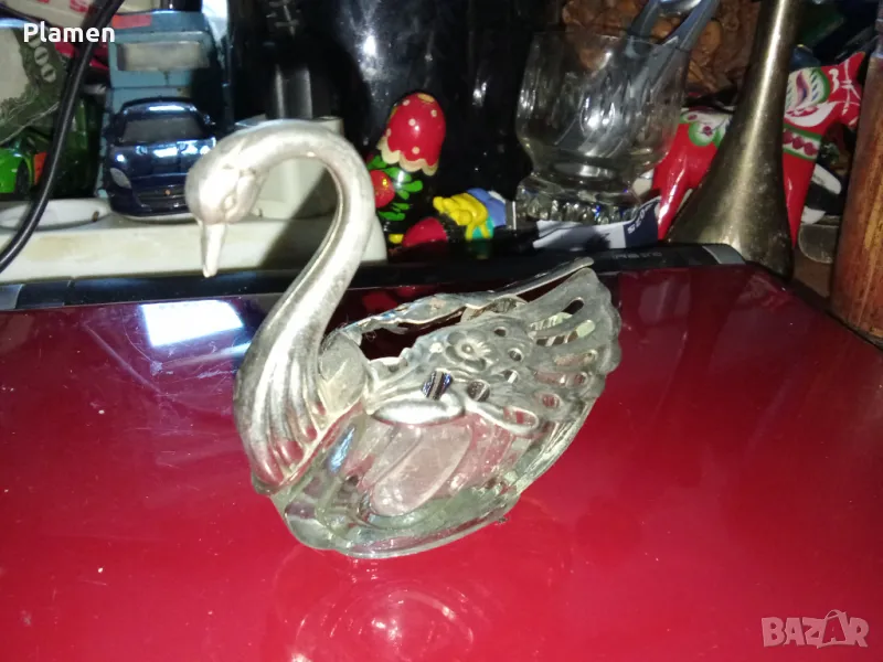 Стъклен лебед за сол подправки , снимка 1
