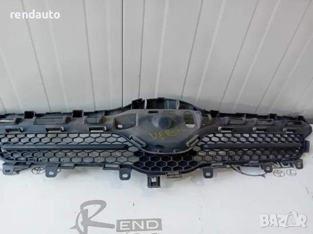 53111-0f030 Предна решетка Toyota corolla verso 3