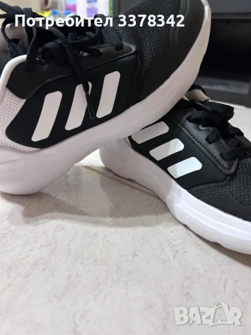 Adidas , снимка 3 - Маратонки - 50832838