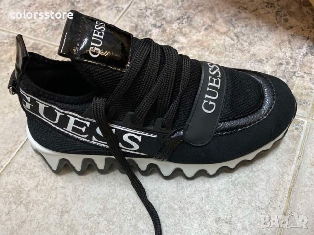 Спортни обувки Guess , снимка 2 - Маратонки - 31958161