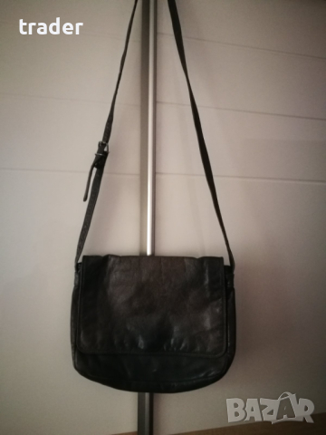 Чанта кожена - за носене през рамо , снимка 2 - Чанти - 44671084
