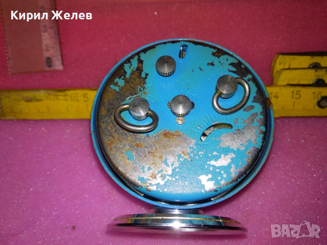 SLAVA MADE in USSR Стар КОЛЕКЦИОНЕРСКИ РУСКИ БУДИЛНИК МЕХАНИЧЕН НАСТОЛЕН ЧАСОВНИК СЛАВА СССР 42524, снимка 5 - Антикварни и старинни предмети - 44534414