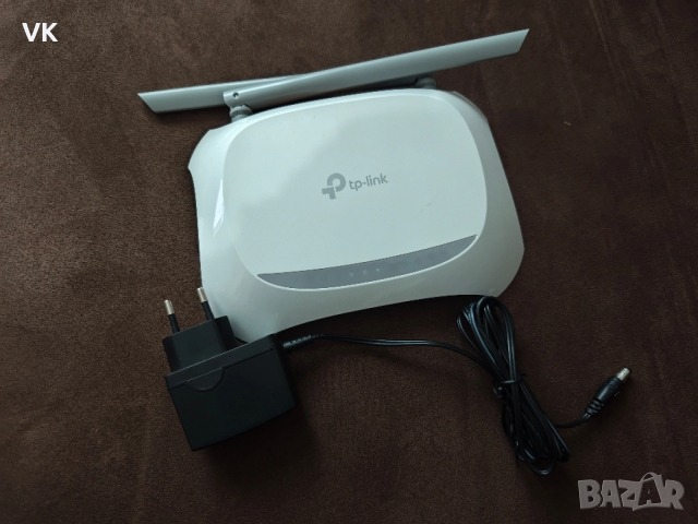Безжичен рутер TP-LINK TL-WR840N, 2.4 GHz, 300Mbps, 10/100