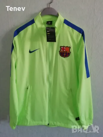 Barcelona Nike ново оригинално горнище Барселона размер М 