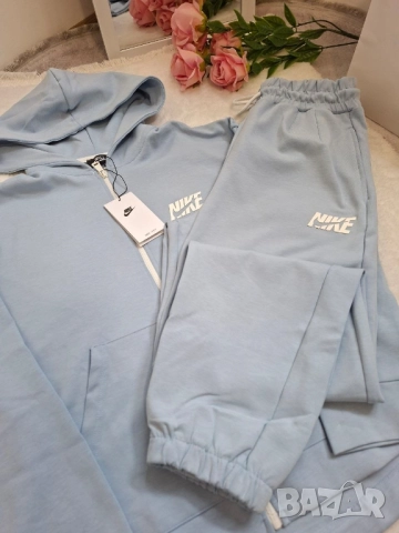 дамски екипи Nike , снимка 14 - Спортни екипи - 51564613
