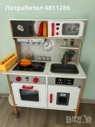 Дървена детска кухня 