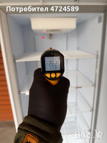 Професионален вертикален фризер NordCap – отлично запазен, снимка 2 - Витрини - 53294575