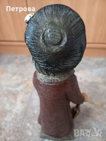 Фигура на жена със чадър за декорация , снимка 14 - Декорация за дома - 37225135