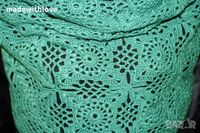 Зелен Ръчно плетен на една кука шал /плетиво подарък hand made/, снимка 6 - Шалове - 35141623