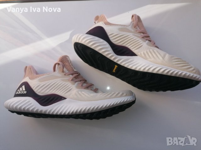 Adidas bounce оригинални маратонки+  подарък тениска New Look , снимка 15 - Маратонки - 35003730