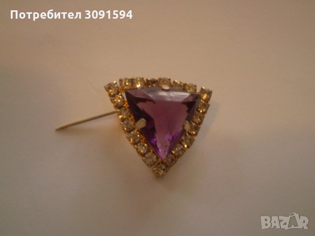 Стилна триъгълна брошка, снимка 6 - Антикварни и старинни предмети - 34496779