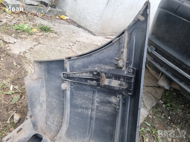 предна и задна брония VW Golf 3, снимка 6 - Части - 52404278