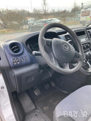Товарен бус Opel Vivaro 1.6cdi 90 коня, снимка 8 - Бусове и автобуси - 54024004