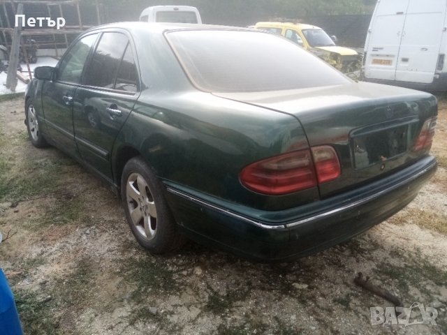 Мерцедес Е270цди на части, снимка 3 - Автомобили и джипове - 30156625