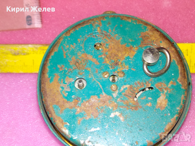 SLAVA MADE in USSR Стар КОЛЕКЦИОНЕРСКИ Механичен РУСКИ БУДИЛНИК с РИМСКИ ЦИФЕРБЛАТ СЛАВА СССР 28660, снимка 3 - Антикварни и старинни предмети - 44545637