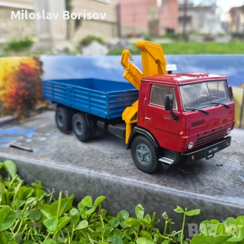 КАМАЗ 5320 с кран HIAB в мащаб 1/43, снимка 4 - Колекции - 54019267