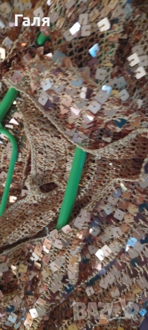 Блуза със златни пайети размер Л/ХЛ, снимка 3 - Други - 52197823