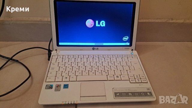 Лаптоп LG X12 със зарядно 