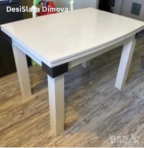 Трапезна маса