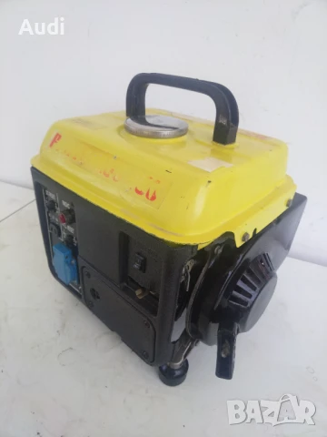 Двутактов бензинов генератор Максимално захранване 900W  3.7A, снимка 2 - Електродвигатели - 49933426