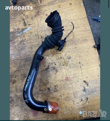 Chrysler voyager 2004година 2.5d Маркучи-турбо, снимка 3 - Части - 40402591