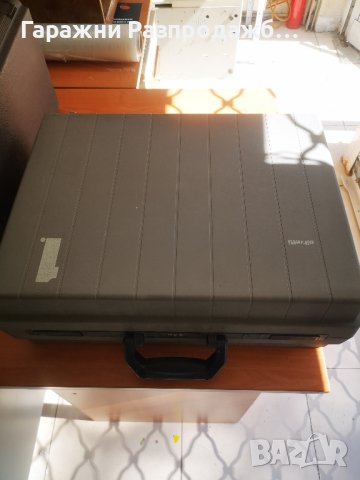 Лаптоп Olivetti S20 ретро, много рядък, снимка 2 - Антикварни и старинни предмети - 42915807