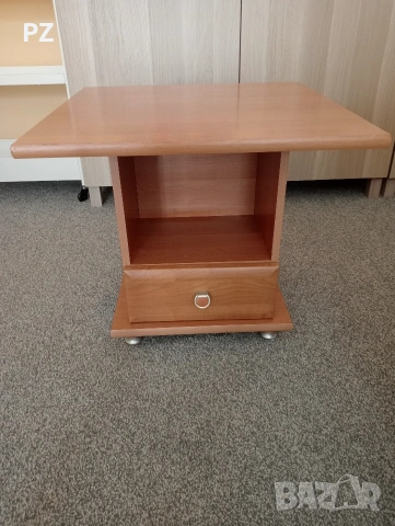 Маса за кафе, помощна масичка 