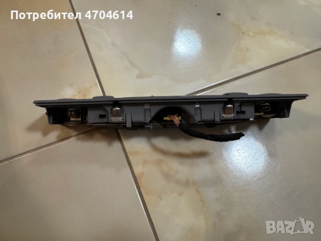 Централен заден Плафон за Ауди Audi A6(1998-2004)год. само за 40Eur. броя 4B0947111, снимка 3 - Части - 53196012