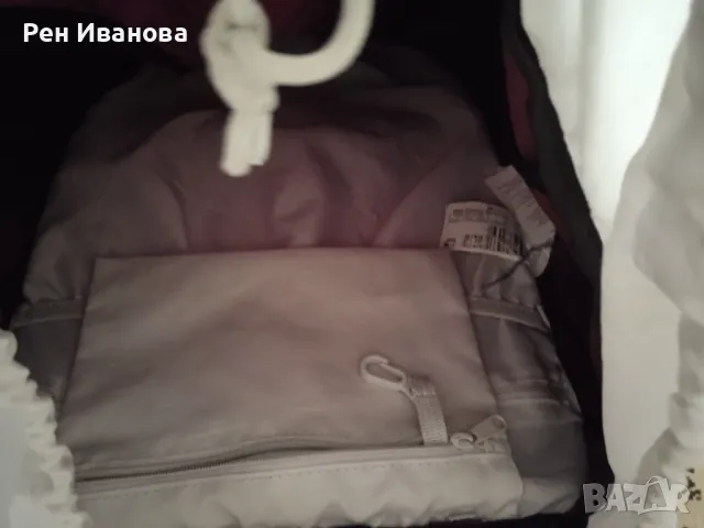 Продавам раница от Декатлон с подарък калъф срещу дъжд, снимка 5 - Раници - 47417953