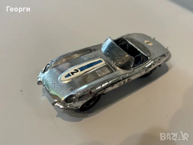 Corgi Toys / Jaguar E type 