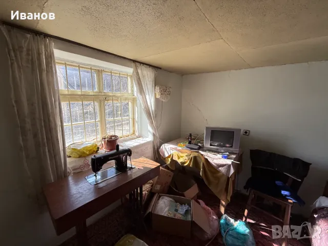 Къща с двор и селскостопански постройки, снимка 3 - Къщи - 49083513