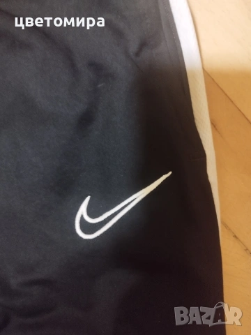 Nike dry fit размер L , снимка 3 - Спортни дрехи, екипи - 53211475