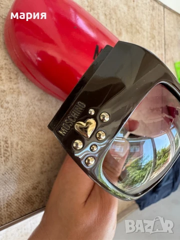 Оригинални слънчеви очила Moschino , снимка 5 - Слънчеви и диоптрични очила - 51109953