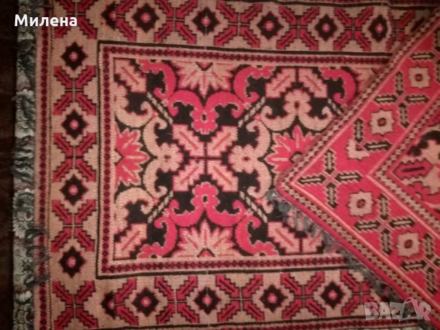 КИЛИМЧЕ В ЧЕРВЕНО, ЧАЕНО И ЧЕРНО 1.85 М. / 90 СМ., снимка 4 - Платове и дамаски - 29772028