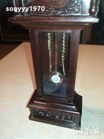 taiwan made clock-бакелит/антик, снимка 8 - Колекции - 29161944