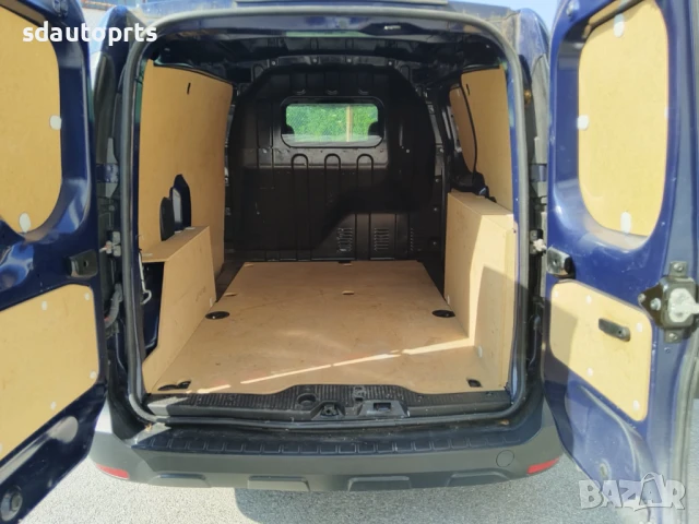 Топ Състояние Dacia Dokker 2018 1.6 SCe 93689 км, снимка 8 - Автомобили и джипове - 50733063