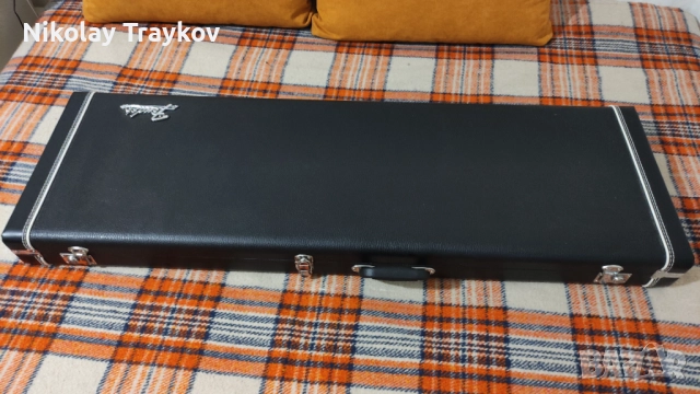 Бас китара Fender Player Precision MN + оригинален дървен куфар, снимка 9 - Китари - 52957479