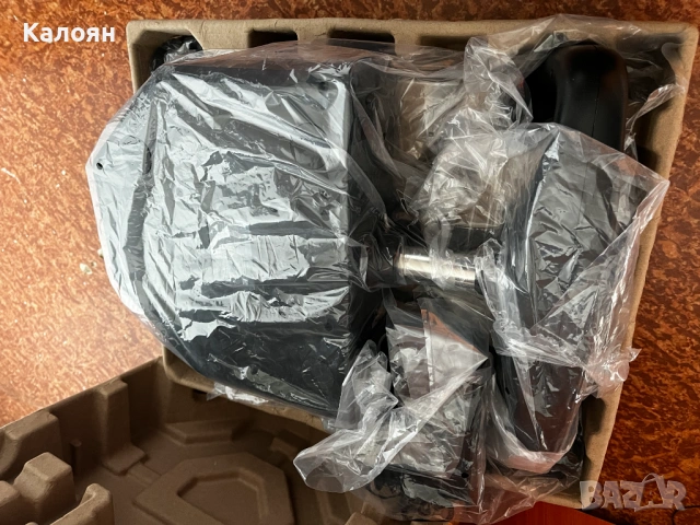 Система за полети Logitech G Saitek PRO, Лост и циферблат, снимка 7 - Джойстици и геймпадове - 54026305